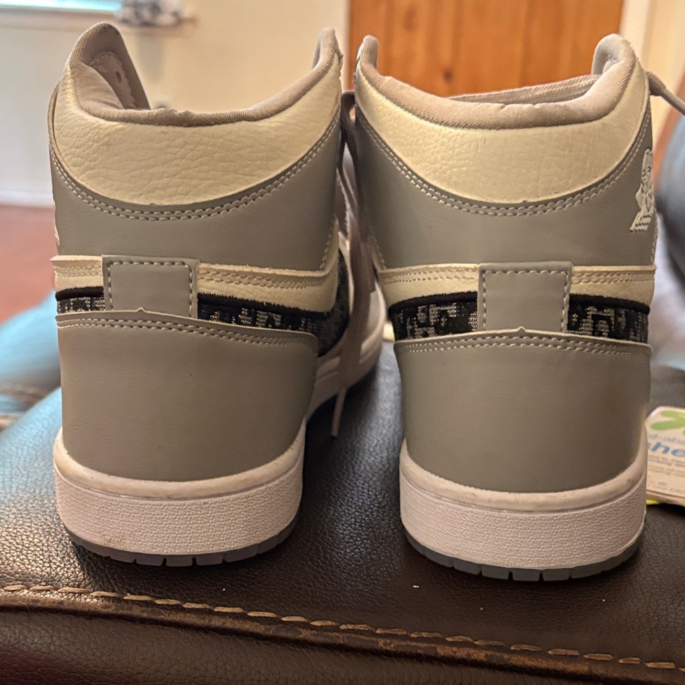 air jordan 1 dior high tops - Picture 6 of 6